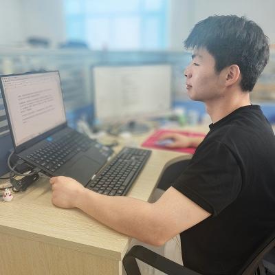 物联网工程专业学长学姐照片