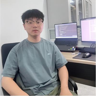 物联网工程专业学长学姐照片